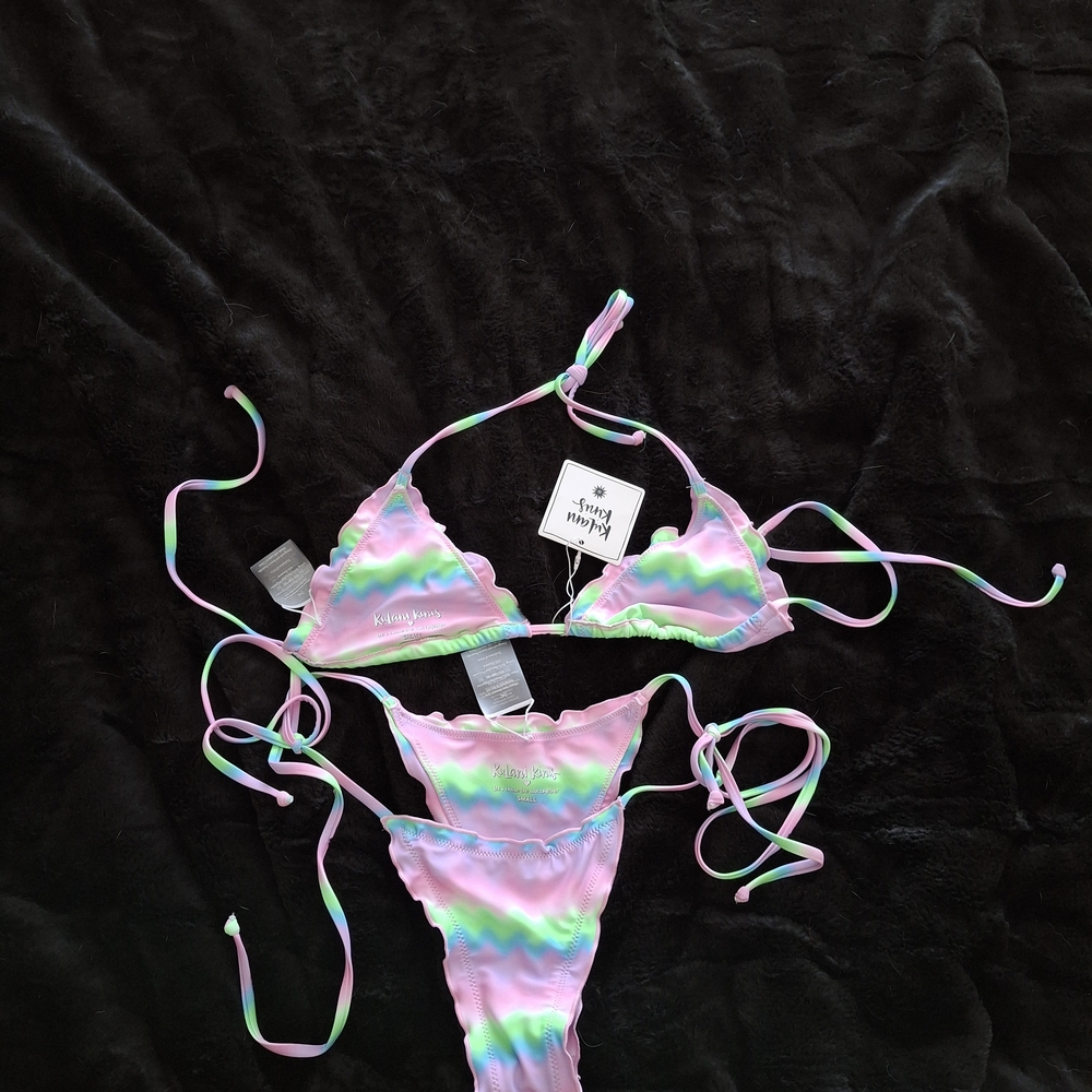 Kulani Kinis Pastel Wave Bikini Set